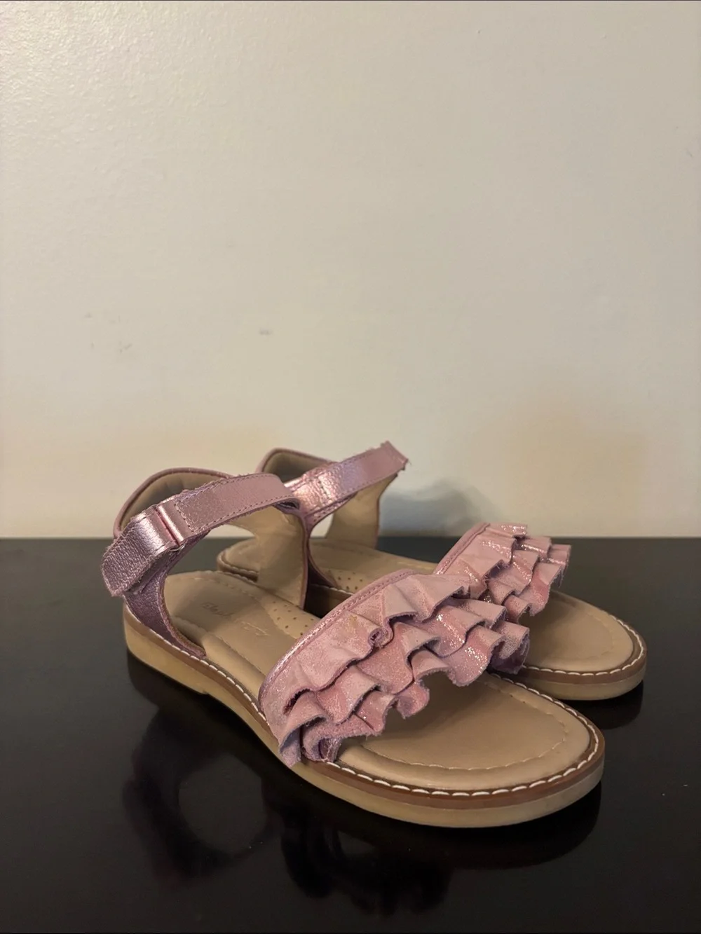 Elephantito Metallic‎ Pink Ruffle Strap Sandals
